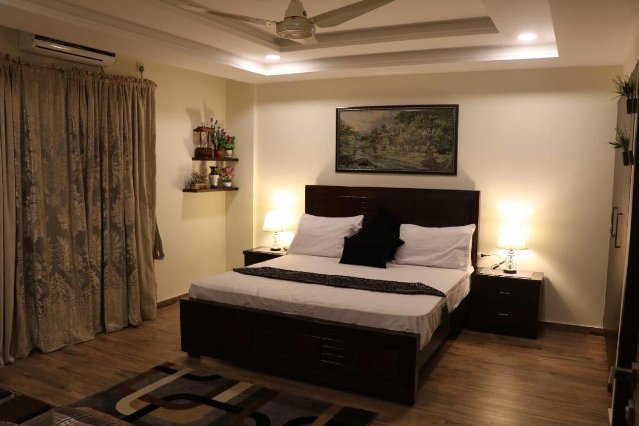 Elegant & Charming One Bed Apartment In Bahria Town Rawalpindi Extérieur photo